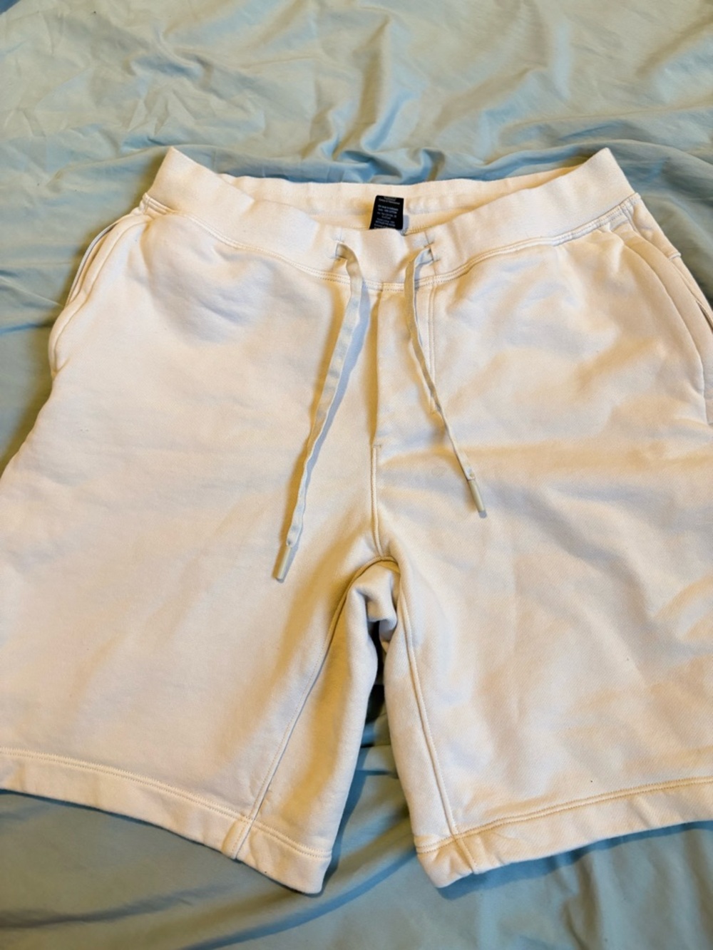 lululemon athletica Men's Cream Drawstring Athletic Shorts